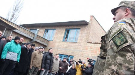 Украина бросает в бои у Кременной неподготовленных мобилизованных солдат, — ...