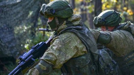 Трагические героические кадры: 2 наших бойца атаковали толпу боевиков ВСУ ( ...