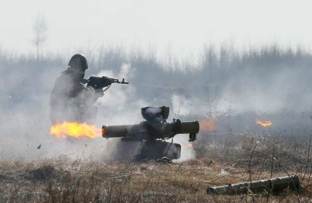 Враг бросил танки в контратаку у Авдеевки, Армия России встретила их огнём (ВИДЕО)
