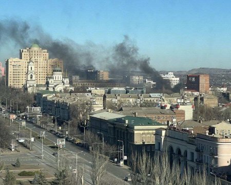 Страшный удар по Донецку: в маршрутке сгорели люди, прилёты в здания (ФОТО, ...