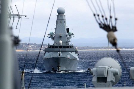 Британия направила фрегат для наблюдения за «российской армадой» — Sun
