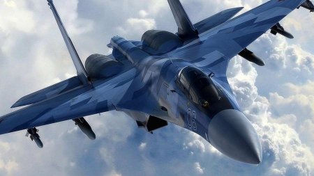 Воздушный бой: Су-35 ВКС России обнаружил и уничтожил самолет ВСУ (ВИДЕО)