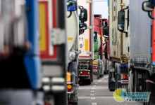 Словаки начали блокаду единственного КПП для грузового автотранспорта на гр ...