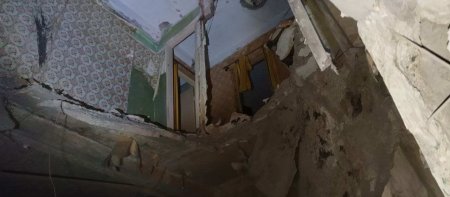 Враг нанёс массированный удар по центру Горловки, разрушены дома, ранены мирные жители (ФОТО, ВИДЕО)