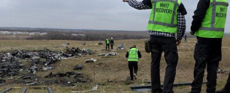 Голландские эксперты нашли новые обломки разбившегося в Донбассе Боинга – Н ...