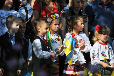 СМИ: Концепция патриотического воспитания на Украине имеет националистическ ...