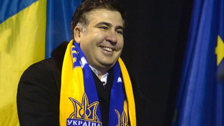 «Буду просто ходить по Майдану»: за что Саакашвили лишают украинского гражданства