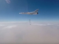 Российские бомбардировщики Ту-22М3 пятый день подряд наносят удары по боеви ...