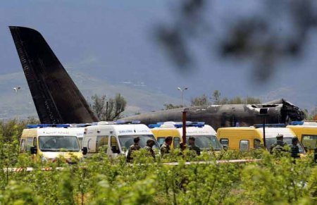 Военно-транспортный самолет разбился в Алжире. Погибли более 250 человек